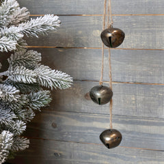 Klokker m. ophæng af jutesnor