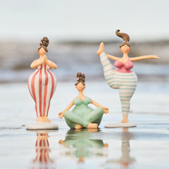 Damer i yoga positur