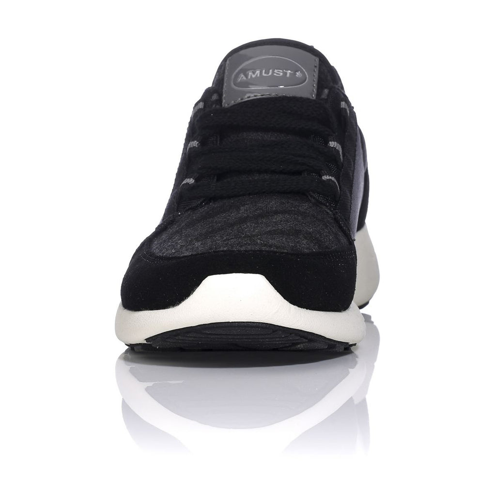 Sneakers · Black –
